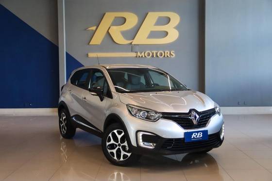 RENAULT CAPTUR 2.0 16V HI-FLEX INTENSE AUTOMÁTICO RENAULT CAPTUR 2.0 16V HI-FLEX INTENSE AUTOMÁTICO